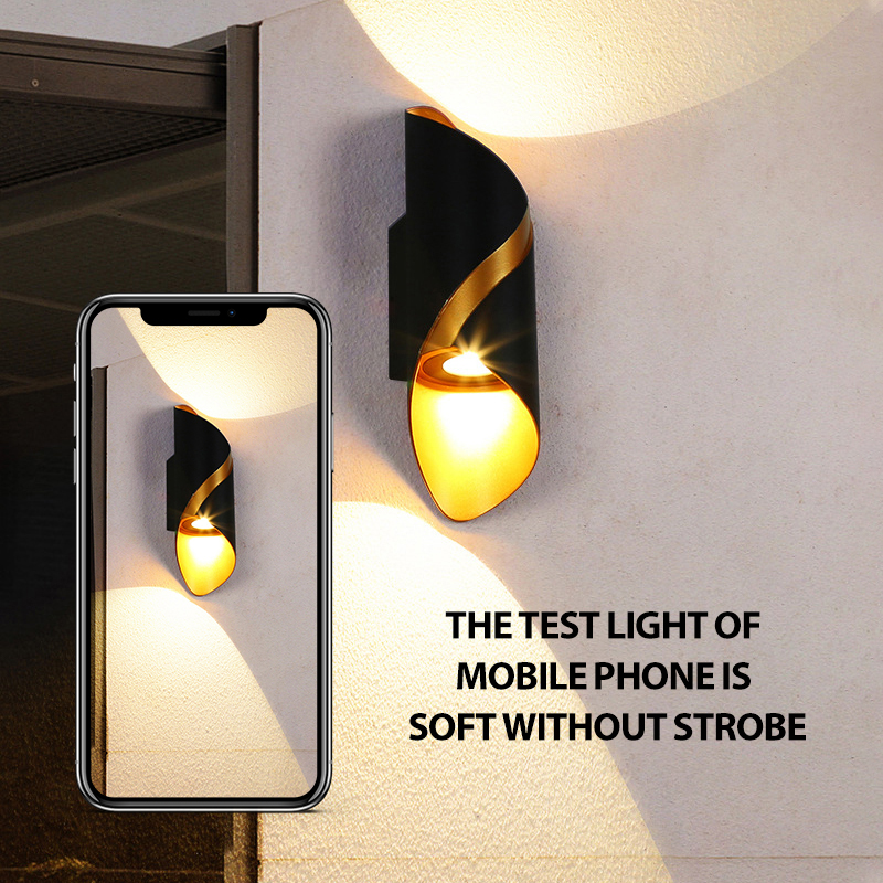 Creative Design LED Wall Lamp  - Interior Design Years ulasan dan harga
